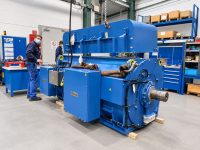 Revision und Instandsetzung von Generatoren - hier Instandsetzung eines Winergy-Generators aus einer Windenergieanlage Revision und Instandsetzung von Generatoren - hier Instandsetzung eines Winergy-Generators aus einer Windenergieanlage